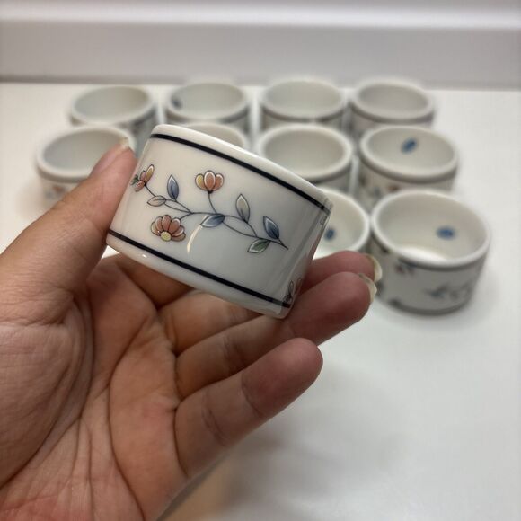 Princess House "Heritage Blossom" ~ Set of 12 Napkin Rings ~ New - Picture 2 of 5